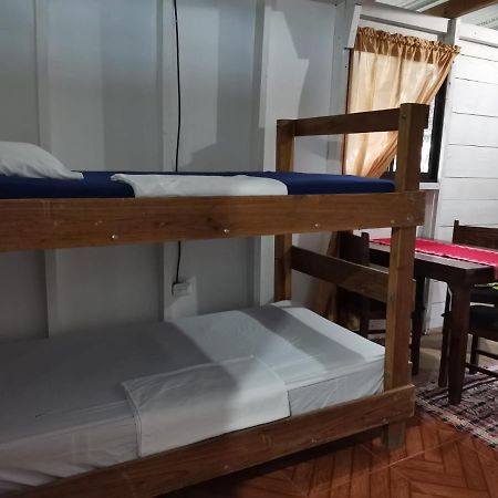 Hostal Cecilia Puerto Viejo de Talamanca Bagian luar foto