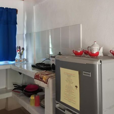 Hostal Cecilia Puerto Viejo de Talamanca Bagian luar foto
