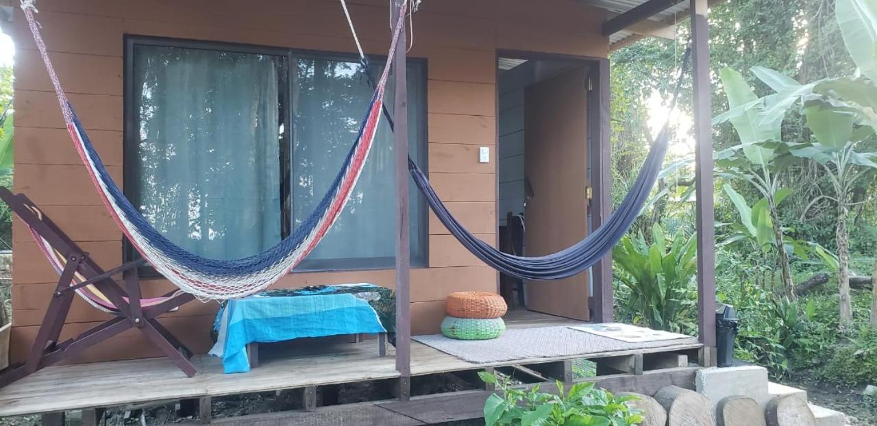 Hostal Cecilia Puerto Viejo de Talamanca Bagian luar foto